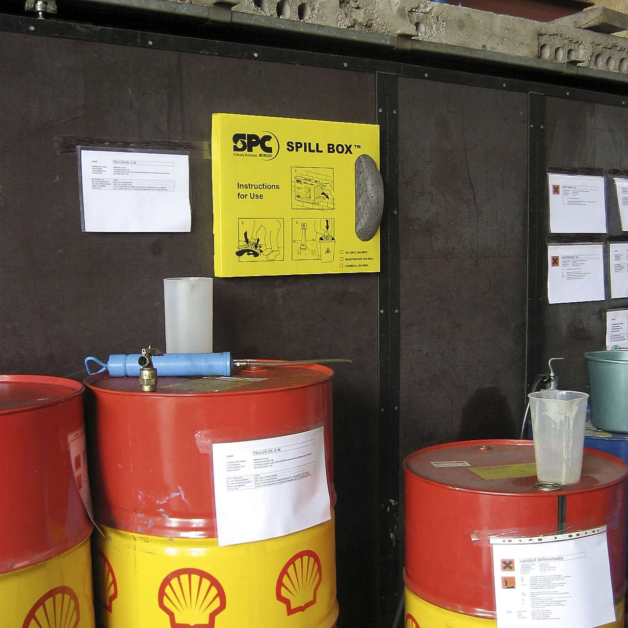 Brady SPC Spender Box Mit Tüchern – Bild 3